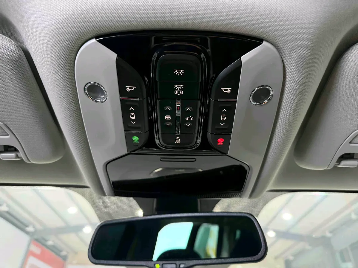 2021 GAC Trumpchi M8 2.0T 252HP L4 8AT,autocango,china used car exporter,china ev exporter,chinese used car exporter,chinese used ev exporter