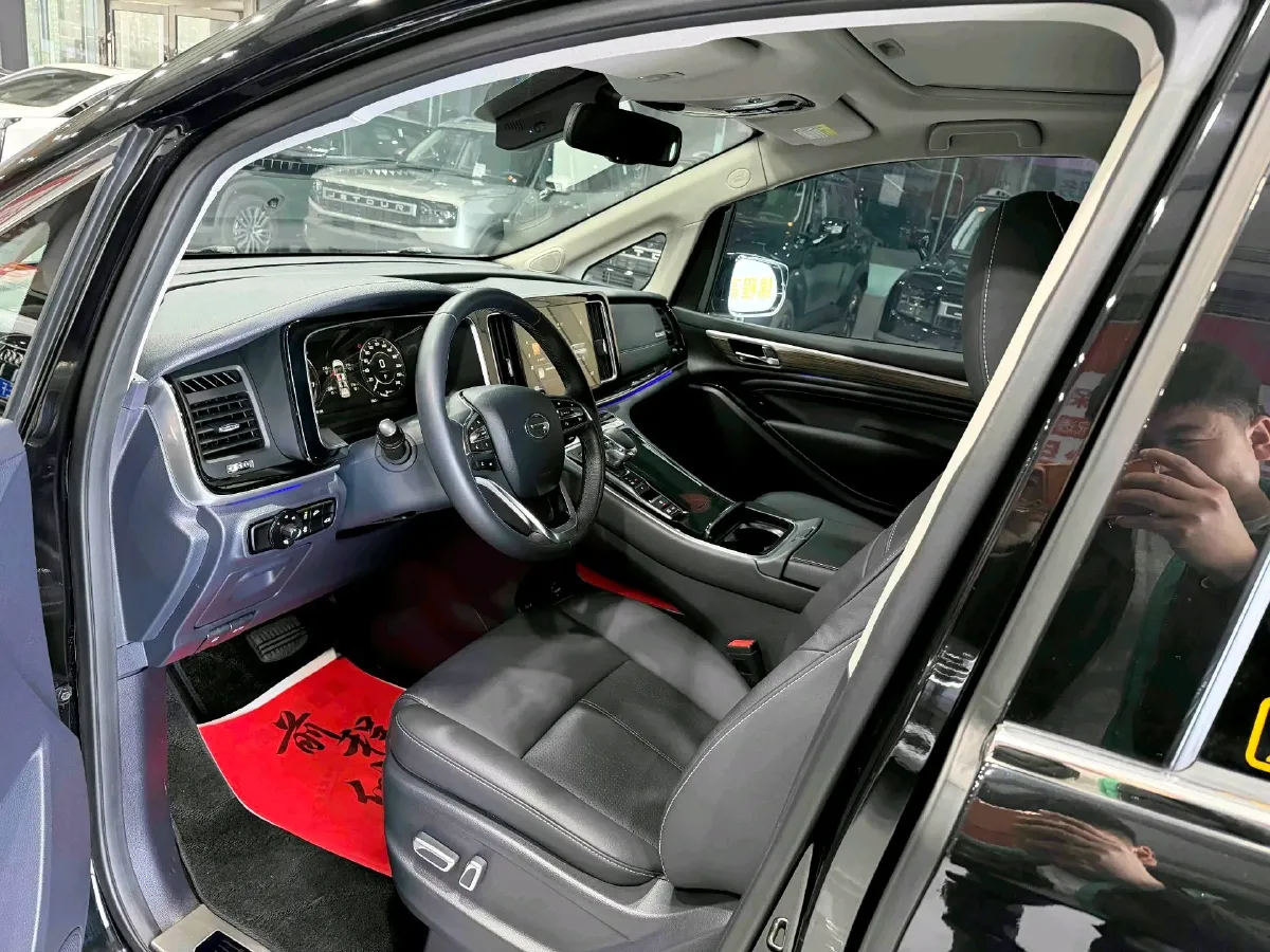 2021 GAC Trumpchi M8 2.0T 252HP L4 8AT,autocango,china used car exporter,china ev exporter,chinese used car exporter,chinese used ev exporter
