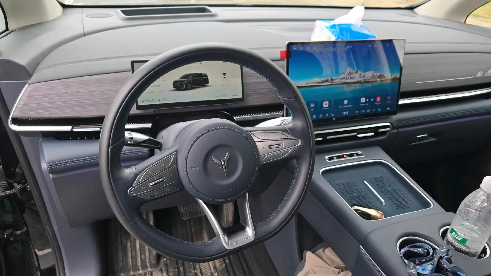 2026 Voyah Dream 1.5T 150HP L4 PHEV,autocango,china used car exporter,china ev exporter,chinese used car exporter,chinese used ev exporter