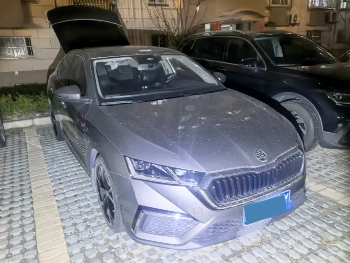 2022 Skoda Octavia 1.4T 150HP L4 7DCT,autocango,china used car exporter,china ev exporter,chinese used car exporter,chinese used ev exporter