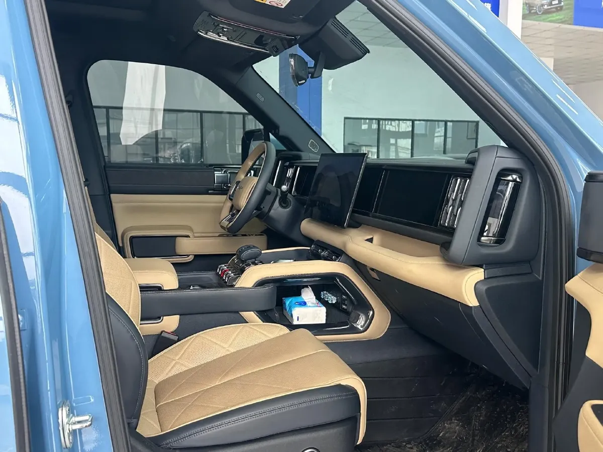 2023 FangChengBao Bao 5 1.5T 194HP L4 E-CVT PHEV 31.8KWH,autocango,china used car exporter,china ev exporter,chinese used car exporter,chinese used ev exporter