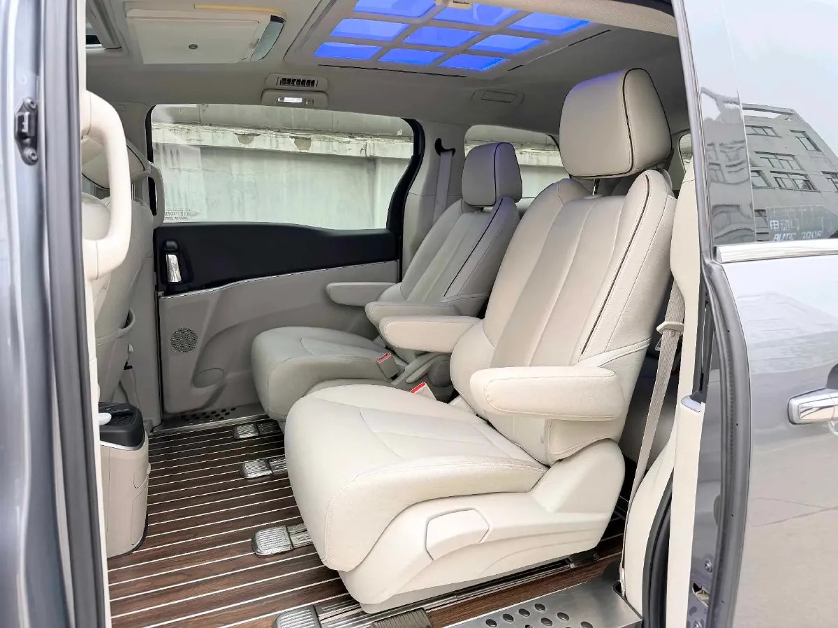 2021 Buick GL8 2.0T 237HP L4 9AT,autocango,china used car exporter,china ev exporter,chinese used car exporter,chinese used ev exporter