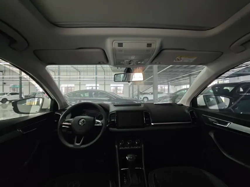 2020 Skoda Karoq 1.4T 150HP L4 7DCT,autocango,china used car exporter,china ev exporter,chinese used car exporter,chinese used ev exporter