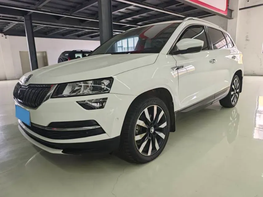 2020 Skoda Karoq 1.4T 150HP L4 7DCT,autocango,china used car exporter,china ev exporter,chinese used car exporter,chinese used ev exporter