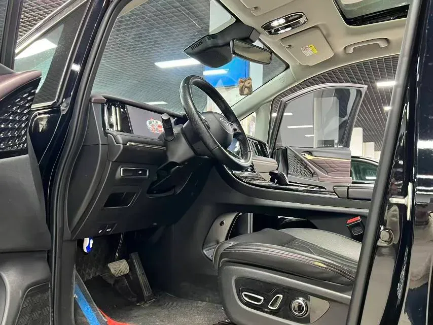 2023 GAC Trumpchi M8 2.0T 252HP L4 8AT,autocango,china used car exporter,china ev exporter,chinese used car exporter,chinese used ev exporter