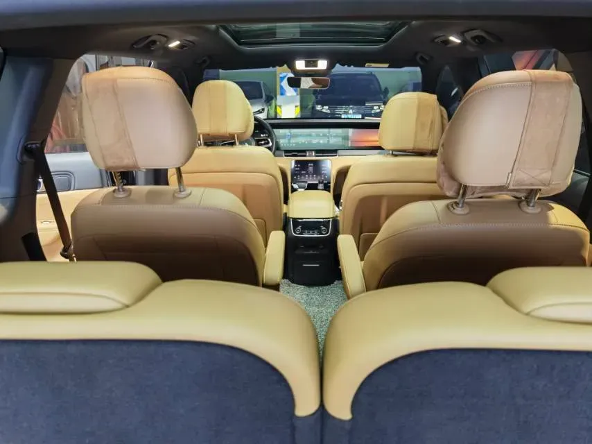 2021 Li ONE Range Extended 131HP REEV 40.5KWH,autocango,china used car exporter,china ev exporter,chinese used car exporter,chinese used ev exporter