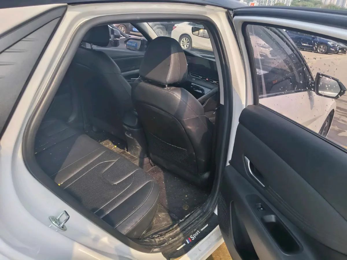 2021 Hyundai Elantra 1.5L 115HP L4 CVT,autocango,china used car exporter,china ev exporter,chinese used car exporter,chinese used ev exporter