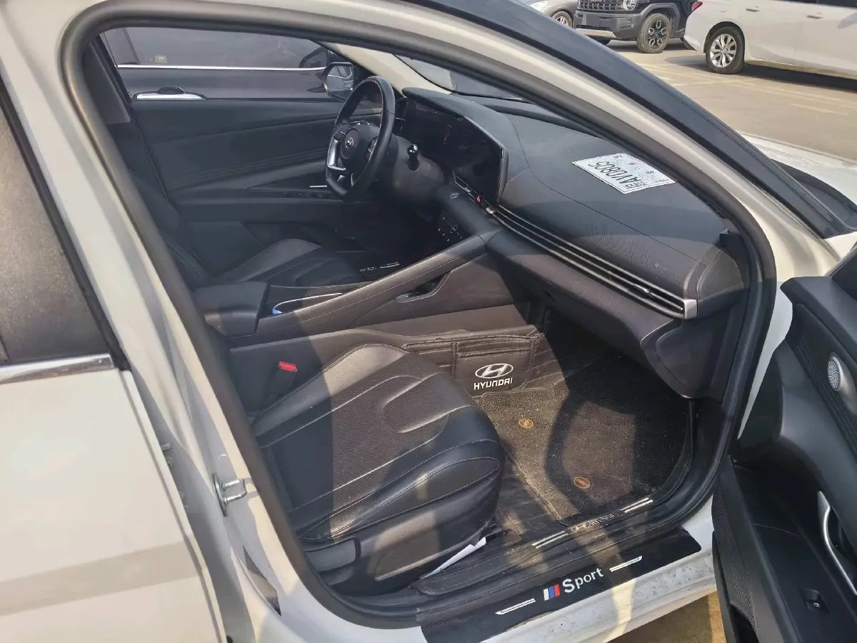 2021 Hyundai Elantra 1.5L 115HP L4 CVT,autocango,china used car exporter,china ev exporter,chinese used car exporter,chinese used ev exporter