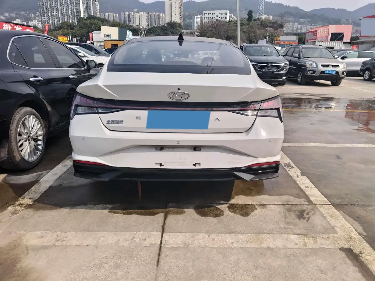 2021 Hyundai Elantra 1.5L 115HP L4 CVT,autocango,china used car exporter,china ev exporter,chinese used car exporter,chinese used ev exporter