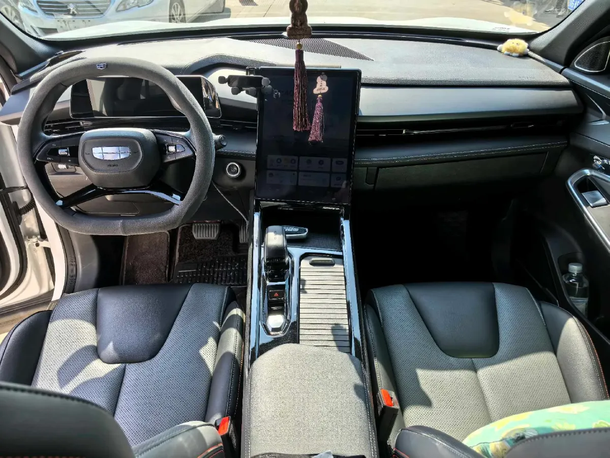 2024 Geely Azkarra 1.5T 181HP L4 7DCT,autocango,china used car exporter,china ev exporter,chinese used car exporter,chinese used ev exporter