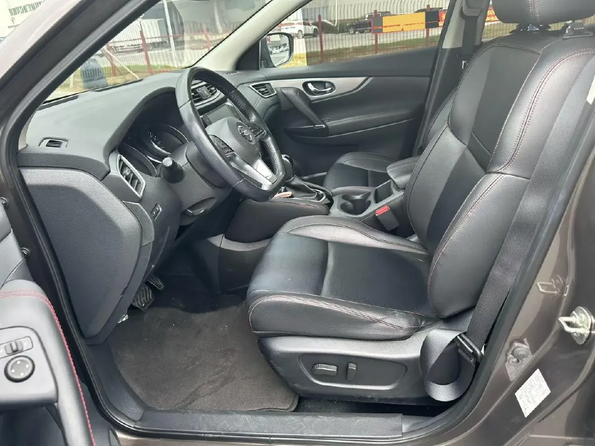 2021 Nissan Qashqai 2.0L 151HP L4 CVT,autocango,china used car exporter,china ev exporter,chinese used car exporter,chinese used ev exporter