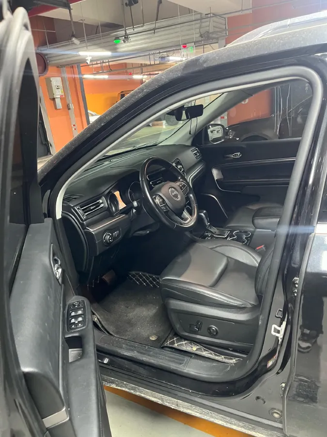 2020 Jeep Grand Commander 2.0T 234HP L4 9AT,autocango,china used car exporter,china ev exporter,chinese used car exporter,chinese used ev exporter