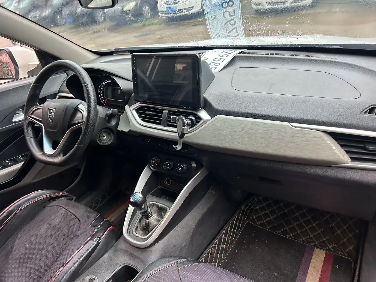 2017 BaoJun 510 1.5L 112HP L4 6MT,autocango,china used car exporter,china ev exporter,chinese used car exporter,chinese used ev exporter