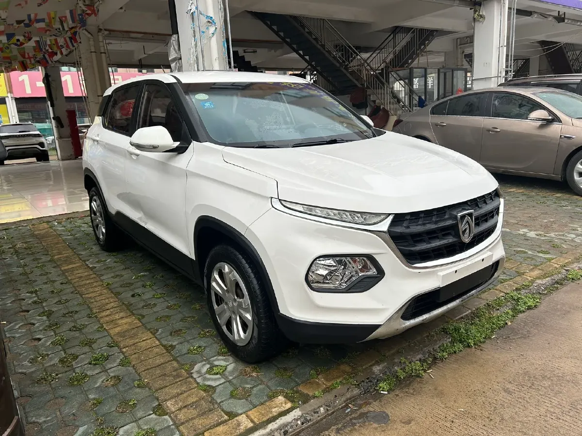 2017 BaoJun 510 1.5L 112HP L4 6MT,autocango,china used car exporter,china ev exporter,chinese used car exporter,chinese used ev exporter