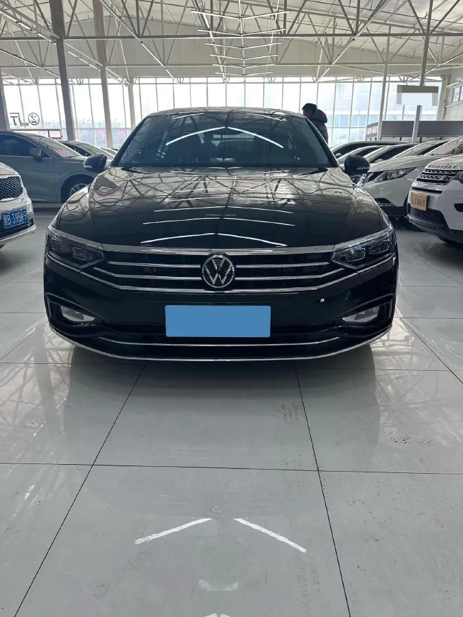 2020 Volkswagen Magotan 2.0T 220HP L4 7DCT,autocango,china used car exporter,china ev exporter,chinese used car exporter,chinese used ev exporter