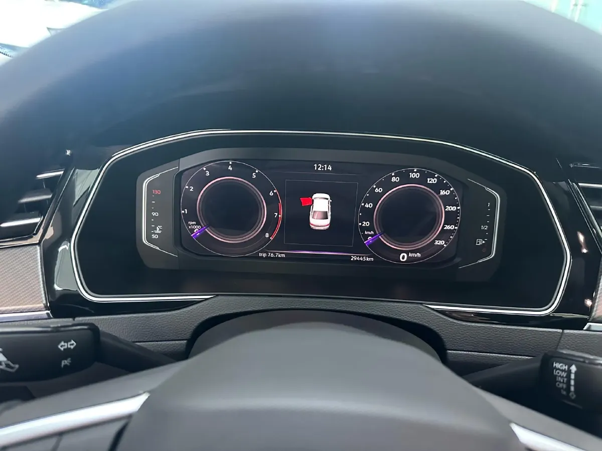 2020 Volkswagen Magotan 2.0T 220HP L4 7DCT,autocango,china used car exporter,china ev exporter,chinese used car exporter,chinese used ev exporter