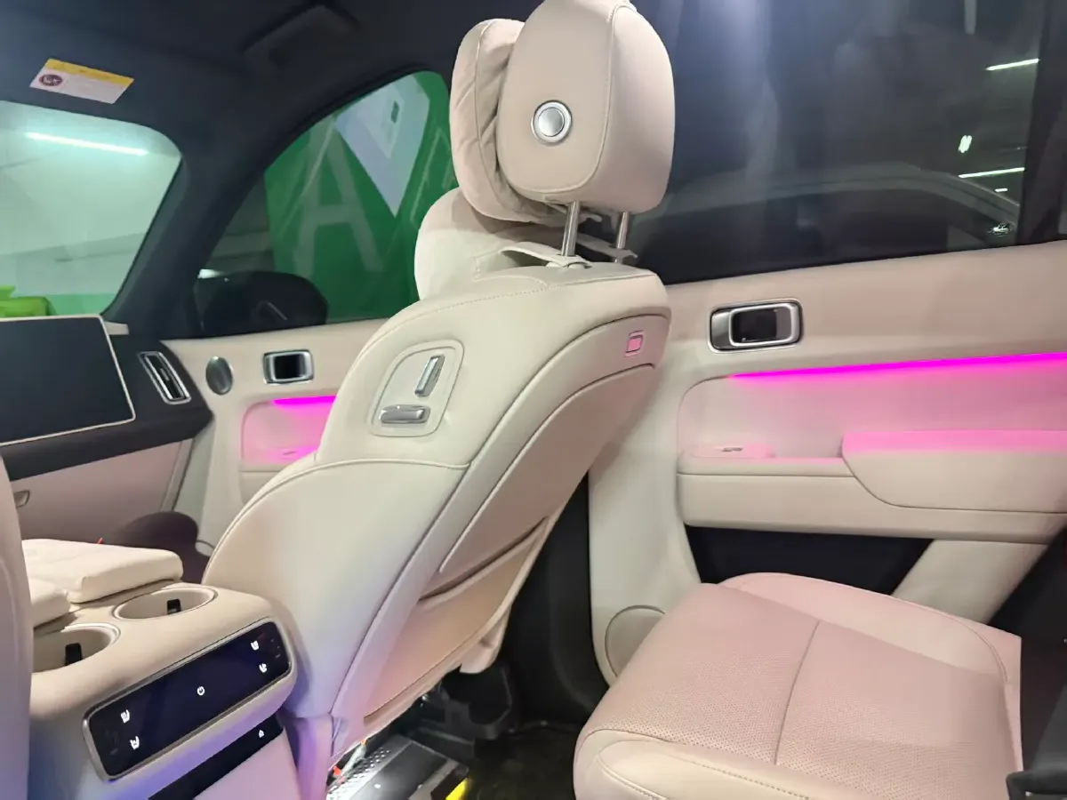 2024 Toyota Granvia 2.5L 189HP L4 E-CVT Hybrid,autocango,china used car exporter,china ev exporter,chinese used car exporter,chinese used ev exporter