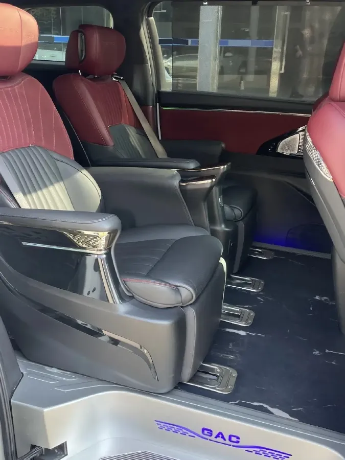 2024 GAC Trumpchi M8 2.0T 252HP L4 8AT,autocango,china used car exporter,china ev exporter,chinese used car exporter,chinese used ev exporter