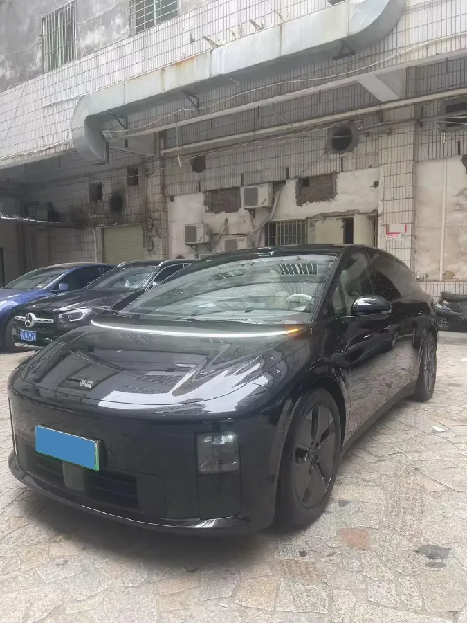 2025 Li i6 BEV,autocango,china used car exporter,china ev exporter,chinese used car exporter,chinese used ev exporter