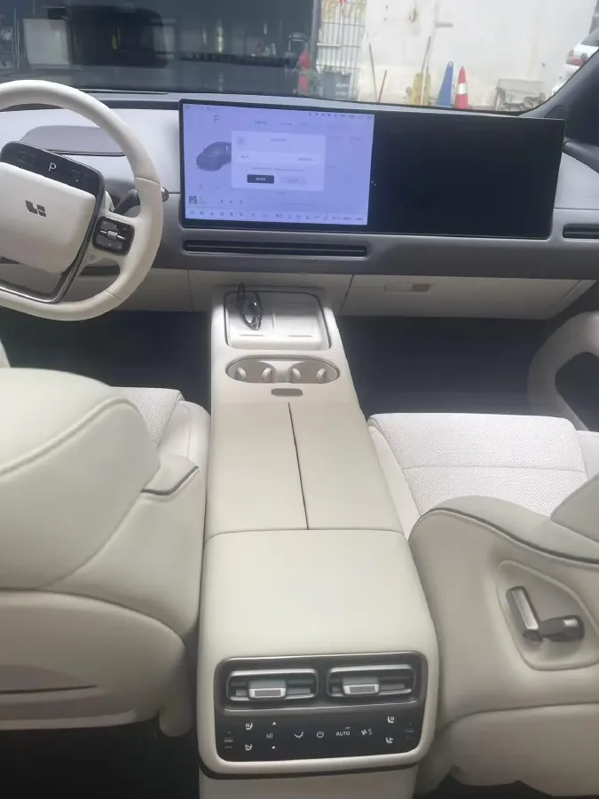 2025 Li i6 BEV,autocango,china used car exporter,china ev exporter,chinese used car exporter,chinese used ev exporter