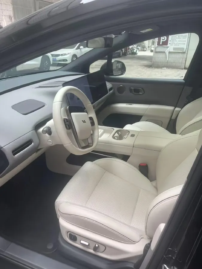 2025 Li i6 BEV,autocango,china used car exporter,china ev exporter,chinese used car exporter,chinese used ev exporter