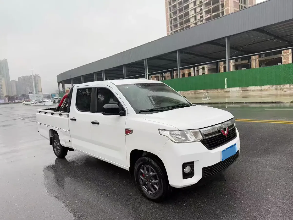2021 WuLing ZhentTu 1.5L 99HP L4 5MT,autocango,china used car exporter,china ev exporter,chinese used car exporter,chinese used ev exporter