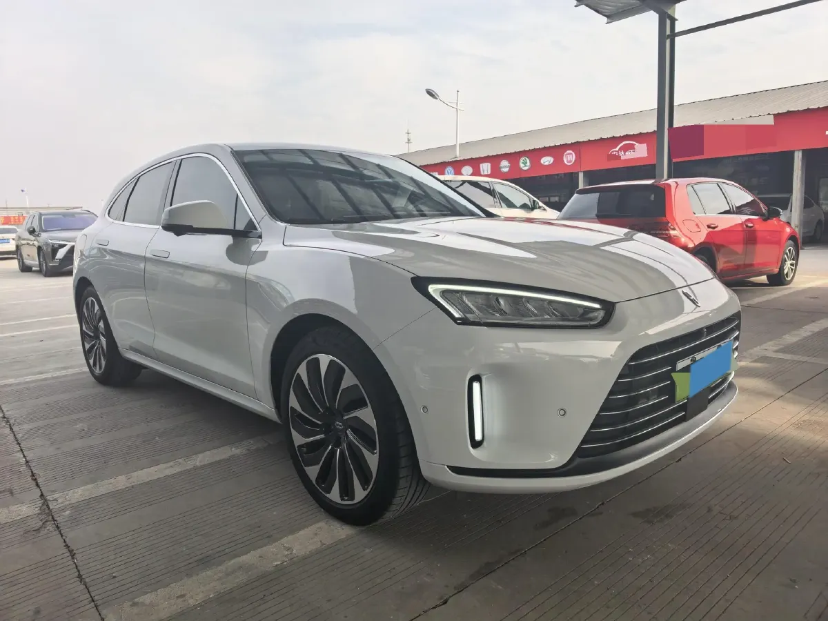 2022 Isuzu Mu-X 2.0T 220HP L4 8AT,autocango,china used car exporter,china ev exporter,chinese used car exporter,chinese used ev exporter
