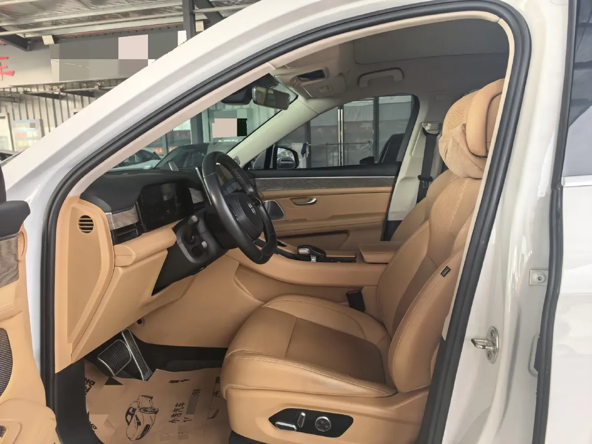2022 Isuzu Mu-X 2.0T 220HP L4 8AT,autocango,china used car exporter,china ev exporter,chinese used car exporter,chinese used ev exporter