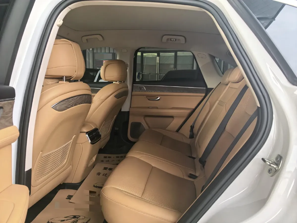 2022 Isuzu Mu-X 2.0T 220HP L4 8AT,autocango,china used car exporter,china ev exporter,chinese used car exporter,chinese used ev exporter