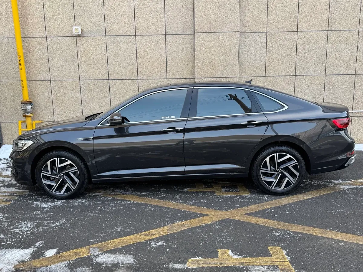 2023 Volkswagen Sagitar 1.5T 160HP L4 7DCT,autocango,china used car exporter,china ev exporter,chinese used car exporter,chinese used ev exporter