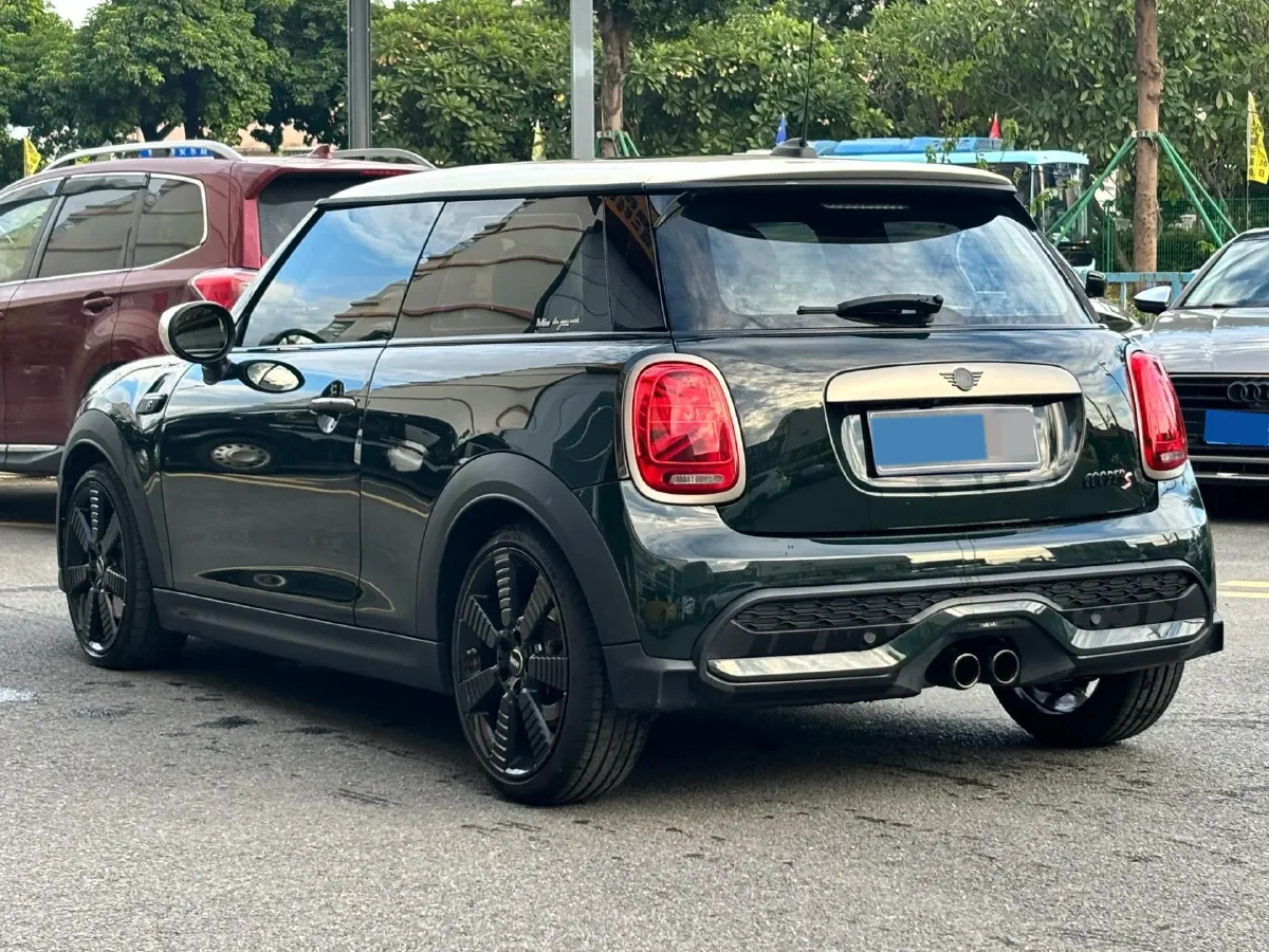 2022 MINI COUNTRYMAN 2.0T 192HP L4 7DCT,autocango,china used car exporter,china ev exporter,chinese used car exporter,chinese used ev exporter