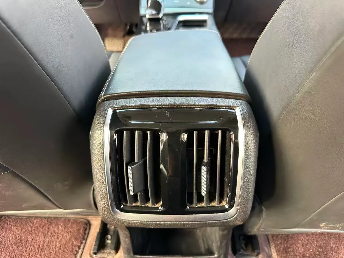 2021 Bestune B70 1.5T 169HP L4 7DCT,autocango,china used car exporter,china ev exporter,chinese used car exporter,chinese used ev exporter