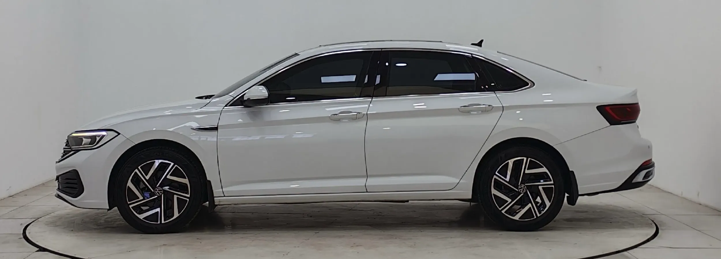 2023 Volkswagen Sagitar 1.4T 150HP L4 7DCT,autocango,china used car exporter,china ev exporter,chinese used car exporter,chinese used ev exporter