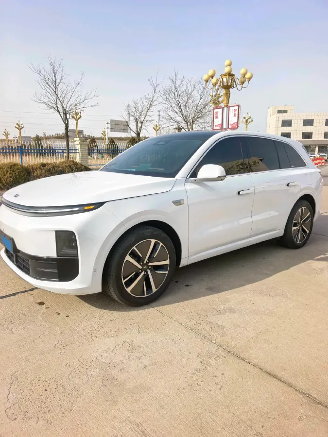 2024 Li L6 Range Extended 154HP L4 REEV 36.8KWH,autocango,china used car exporter,china ev exporter,chinese used car exporter,chinese used ev exporter