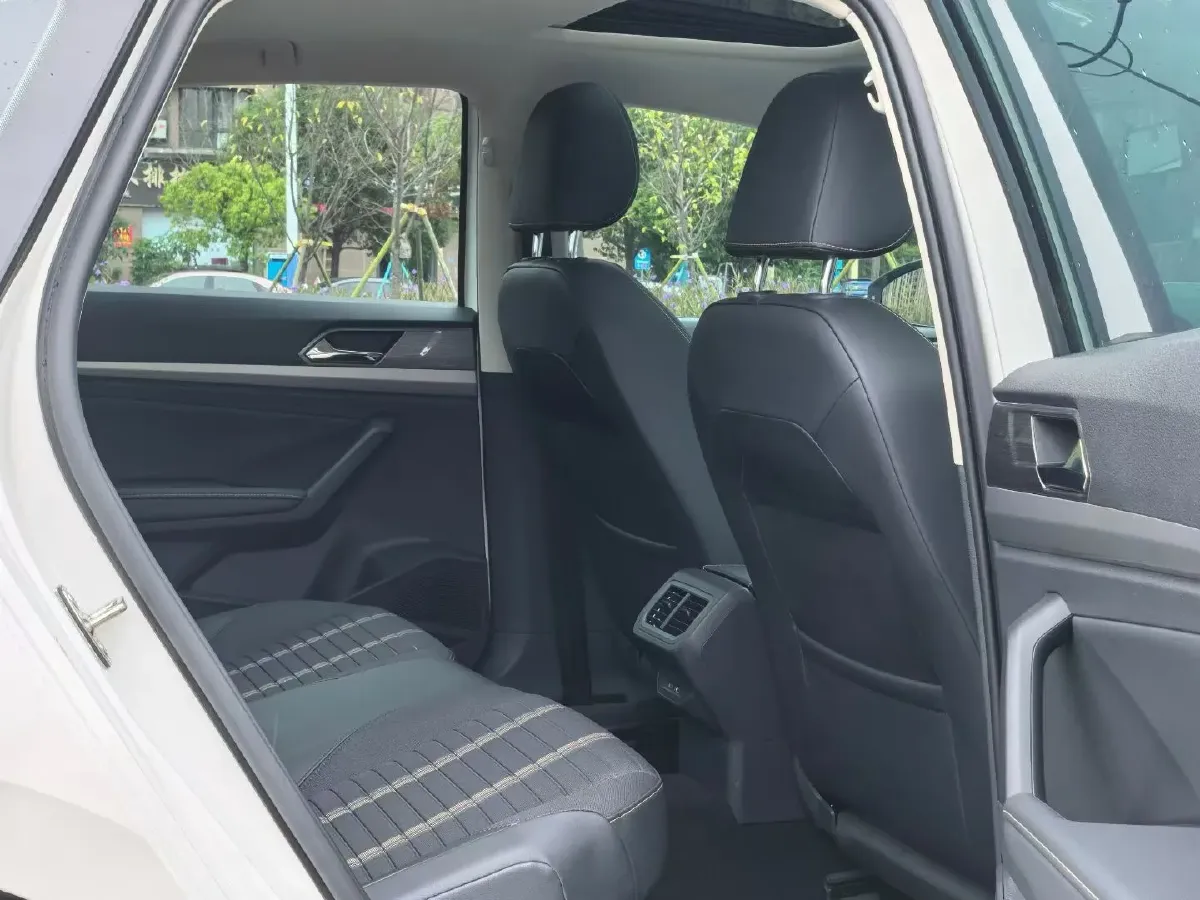 2021 Volkswagen Lavida 1.4T 150HP L4 7DCT,autocango,china used car exporter,china ev exporter,chinese used car exporter,chinese used ev exporter