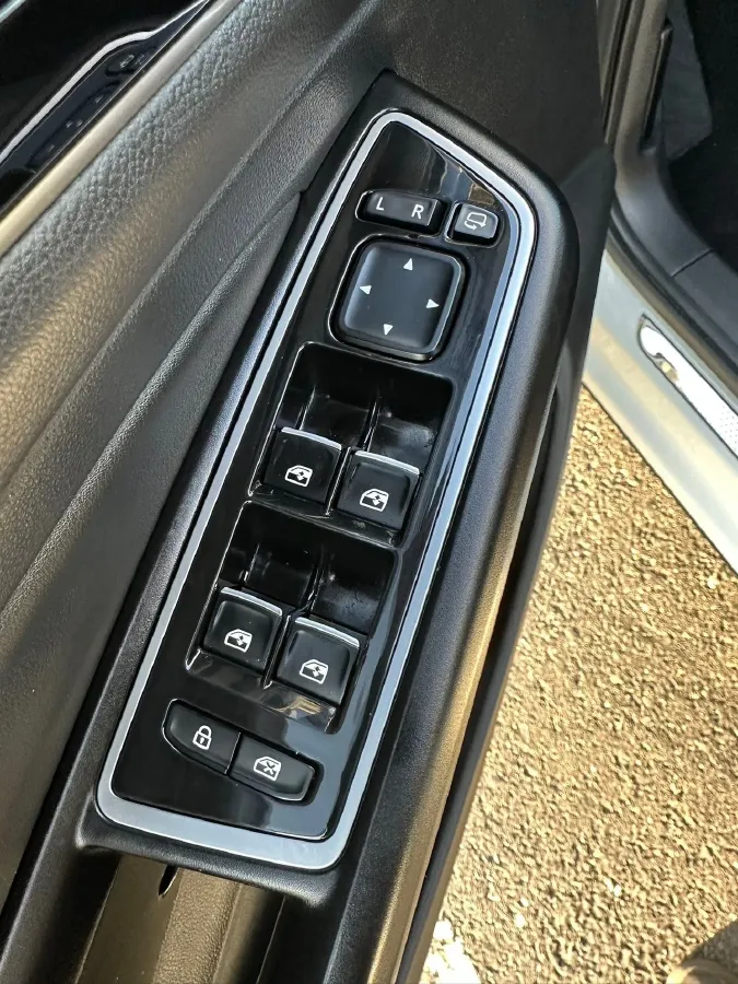 2022 Jetta VS7 1.4T 150HP L4 6AT,autocango,china used car exporter,china ev exporter,chinese used car exporter,chinese used ev exporter