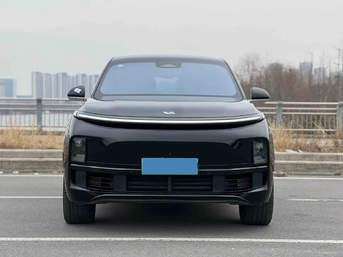 2023 Li L9 Range Extended 154HP REEV 42.6KWH,autocango,china used car exporter,china ev exporter,chinese used car exporter,chinese used ev exporter