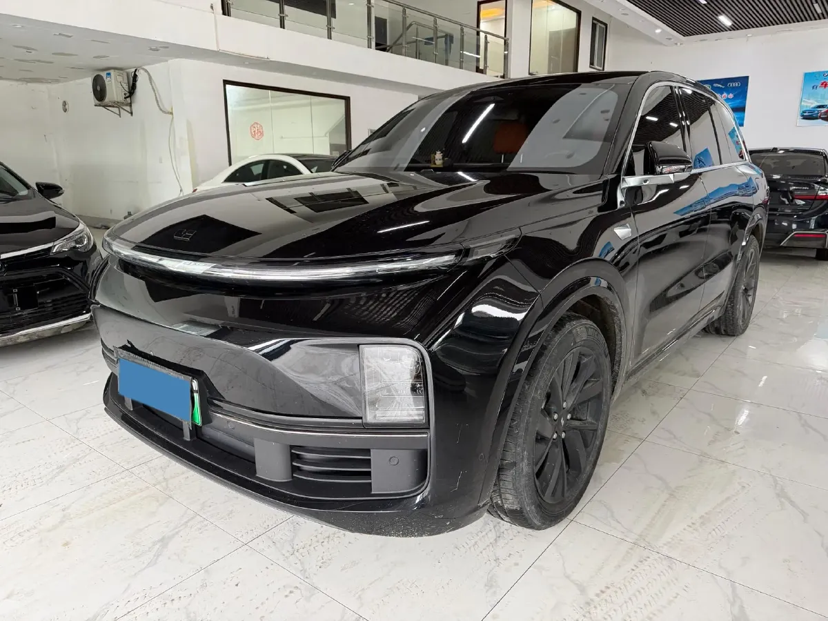 2023 Li L8 Range Extended 154HP REEV 40.9KWH,autocango,china used car exporter,china ev exporter,chinese used car exporter,chinese used ev exporter