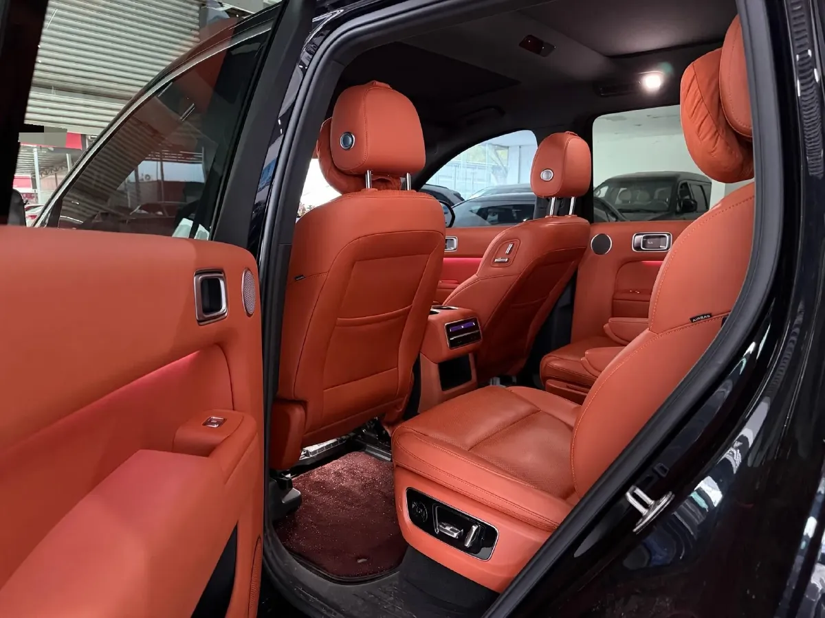 2023 Li L8 Range Extended 154HP REEV 40.9KWH,autocango,china used car exporter,china ev exporter,chinese used car exporter,chinese used ev exporter