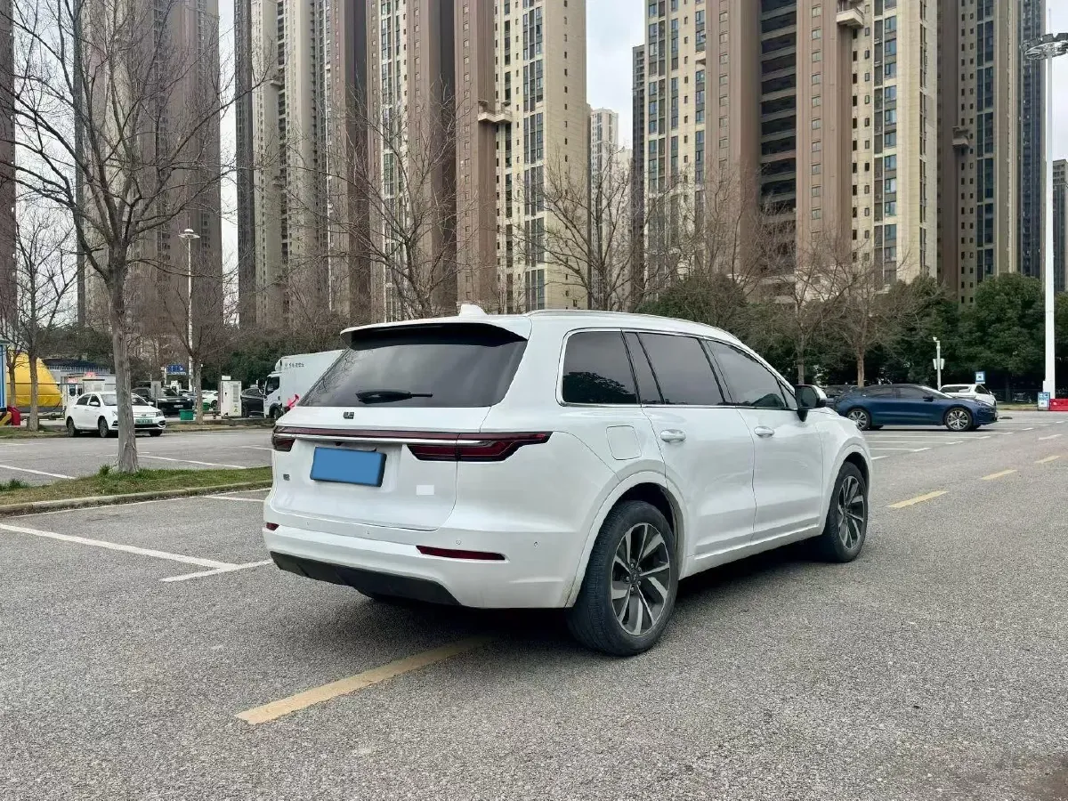 2021 Li ONE Range Extended 131HP REEV 40.5KWH,autocango,china used car exporter,china ev exporter,chinese used car exporter,chinese used ev exporter