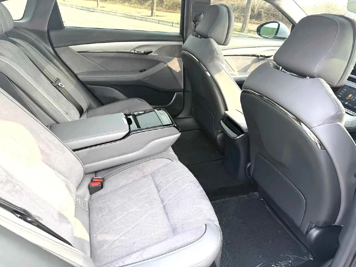 2023 Voyah ZhuiGuang BEV 82.11KWH,autocango,china used car exporter,china ev exporter,chinese used car exporter,chinese used ev exporter