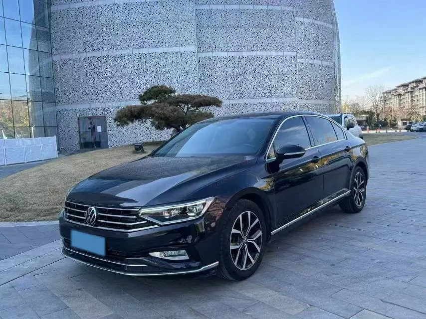 2020 Volkswagen Magotan 2.0T 186HP L4 7DCT,autocango,china used car exporter,china ev exporter,chinese used car exporter,chinese used ev exporter