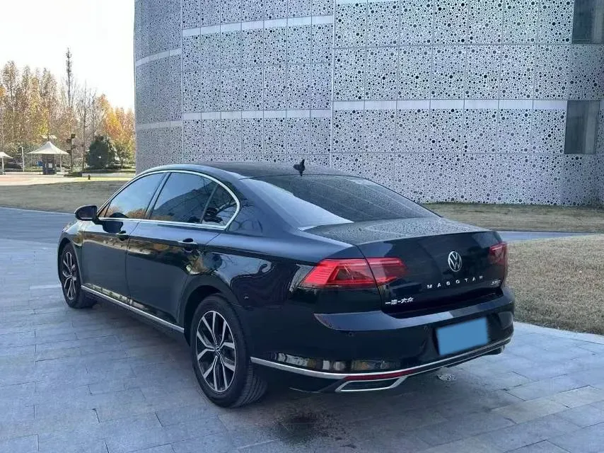 2020 Volkswagen Magotan 2.0T 186HP L4 7DCT,autocango,china used car exporter,china ev exporter,chinese used car exporter,chinese used ev exporter