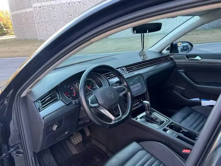 2020 Volkswagen Magotan 2.0T 186HP L4 7DCT,autocango,china used car exporter,china ev exporter,chinese used car exporter,chinese used ev exporter