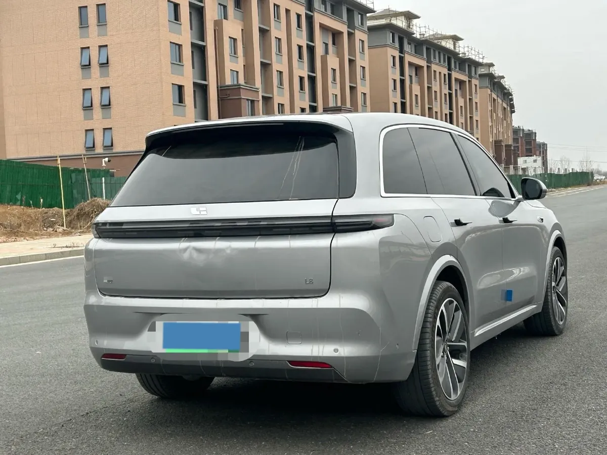 2024 Volvo S60 2.0T 197HP L4 7DCT,autocango,china used car exporter,china ev exporter,chinese used car exporter,chinese used ev exporter