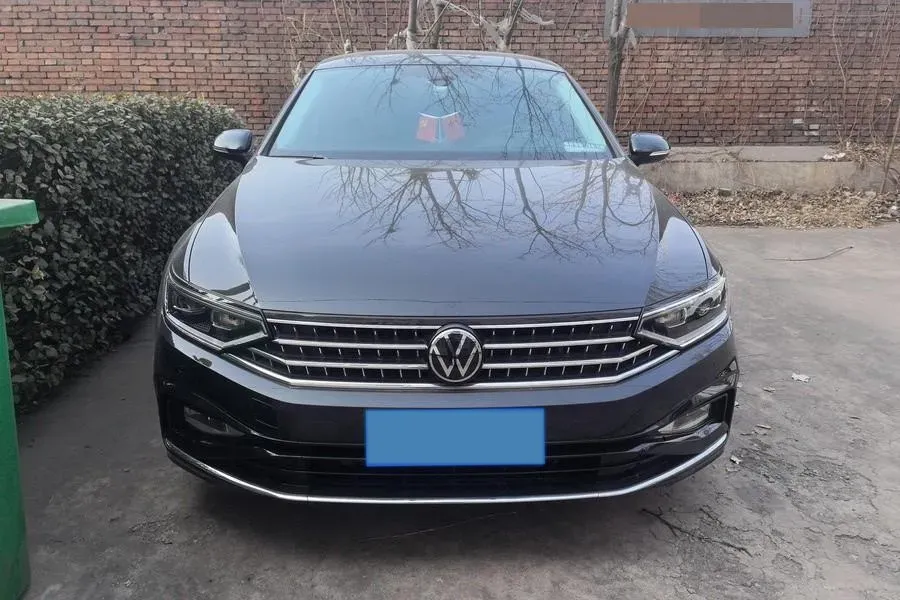 2023 Volkswagen Magotan 2.0T 186HP L4 7DCT,autocango,china used car exporter,china ev exporter,chinese used car exporter,chinese used ev exporter