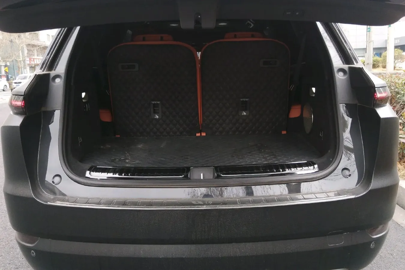 2024 Li L9 Range Extended 154HP REEV 52.3KWH,autocango,china used car exporter,china ev exporter,chinese used car exporter,chinese used ev exporter