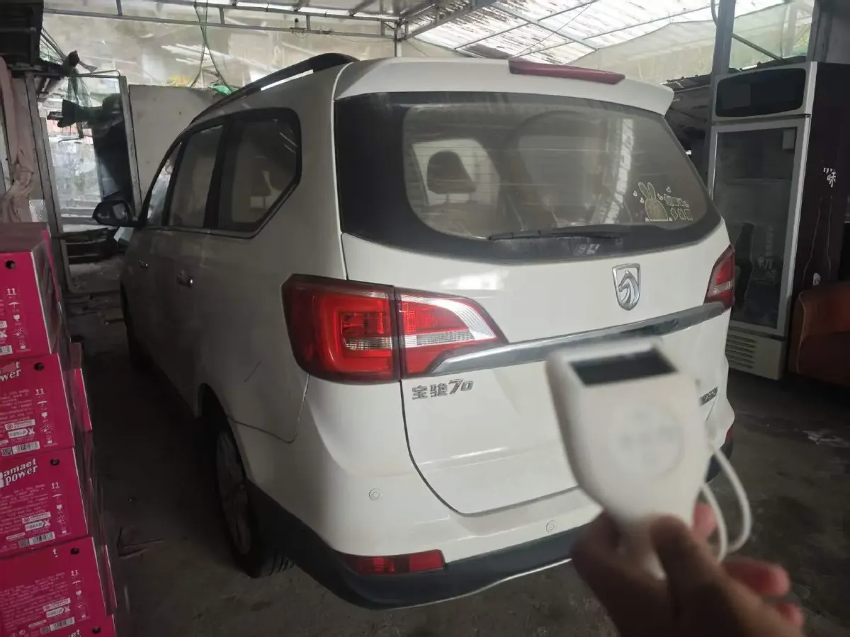 2016 BaoJun 560 1.5T 150HP L4 6MT,autocango,china used car exporter,china ev exporter,chinese used car exporter,chinese used ev exporter