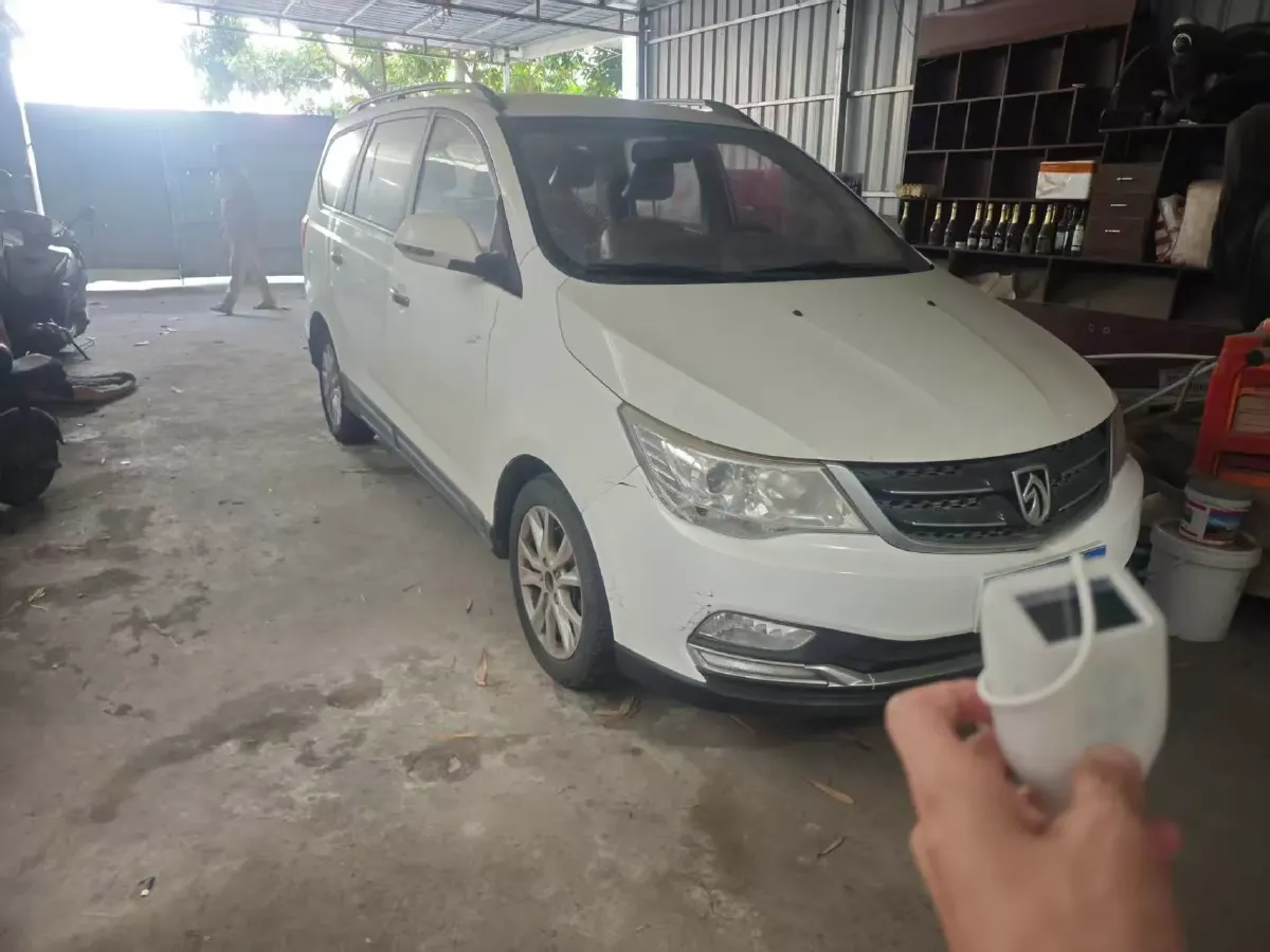 2016 BaoJun 560 1.5T 150HP L4 6MT,autocango,china used car exporter,china ev exporter,chinese used car exporter,chinese used ev exporter