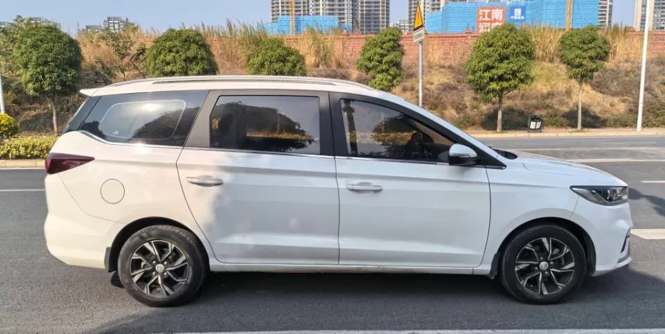 2018 BaoJun 530 1.5T 150HP L4 6MT,autocango,china used car exporter,china ev exporter,chinese used car exporter,chinese used ev exporter